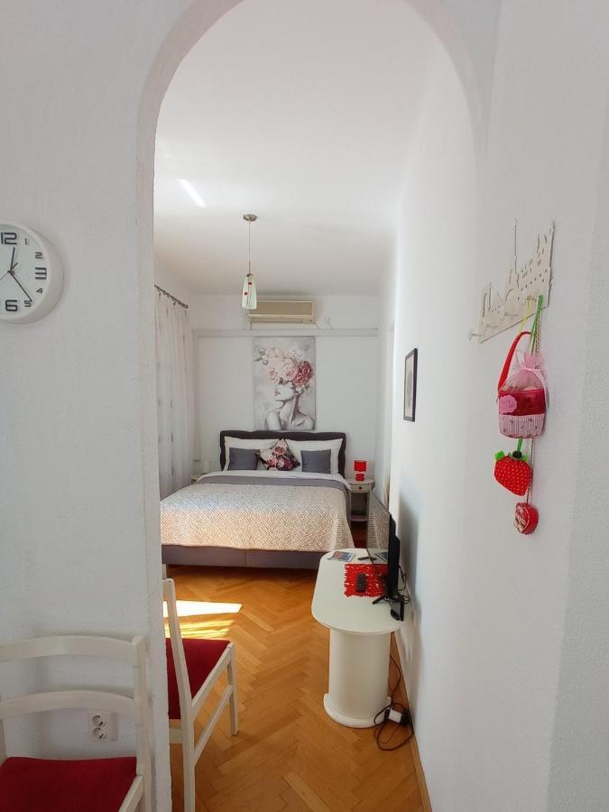 Apartments Eldin Дубровник Екстериор снимка